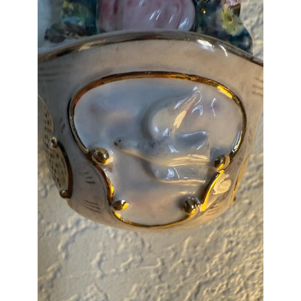 Vintage Porcelain Angel and Cross Holy Water Font - Hand Painted- Gold Trim - Picture 4 of 11